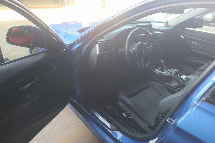 Used BMW 3 Series 2018 320Li Leading Model M Sport Package
