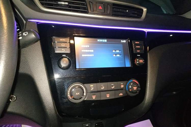 Used Nissan Qashqai 2017 2.0L CVT Smart Enjoyment Version China V Standard