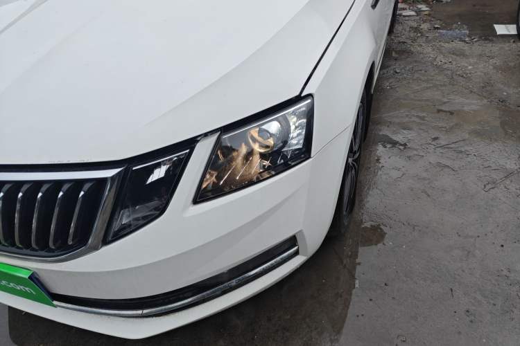 Used Skoda Octavia 2018 TSI230 DSG Luxury Edition
