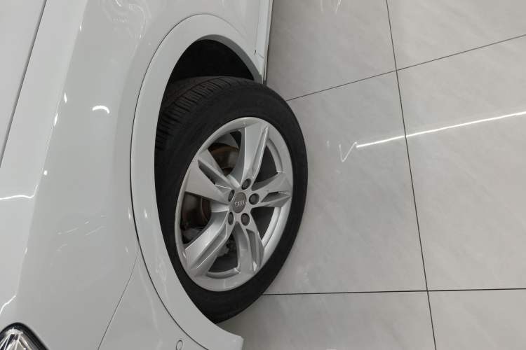 Used Audi Q3 2016 35 TFSI quattro all-wheel-drive style model
