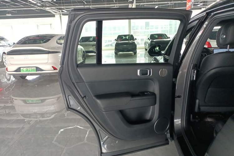 Used Li Auto L7 2023 Pro Model
