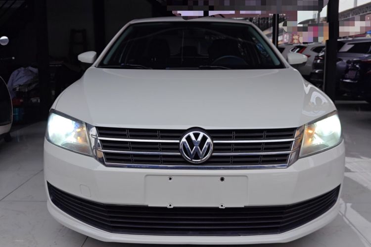 Used Volkswagen Lavida 2015 1.6L Automatic Fashion Edition
