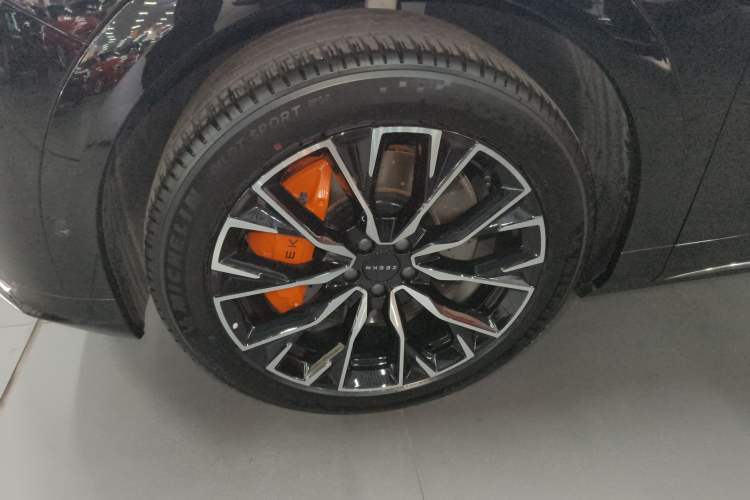 Used Zeekr 7X 2025 100 kWh Long-Range Rear-Wheel Drive with Intelligent Driving Features
