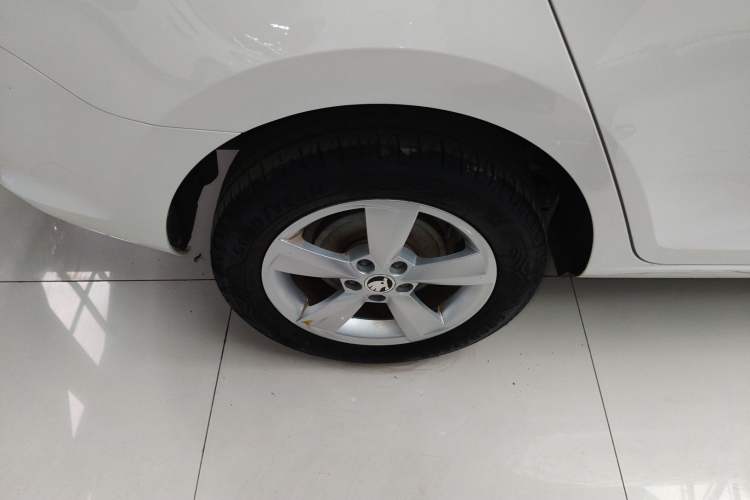 Used Skoda Rapid Spaceback 2018 1.6L Automatic Comfort Edition
