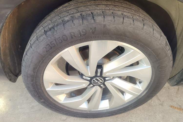 Used Volkswagen Tayron X 2020 330TSI Two-Wheel Drive Luxury Smart Connectivity Version
