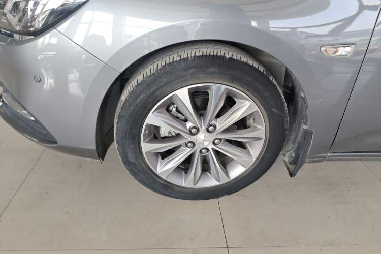 Used Chevrolet Monza 2022 320 Automatic Enjoyment Sunroof Version
