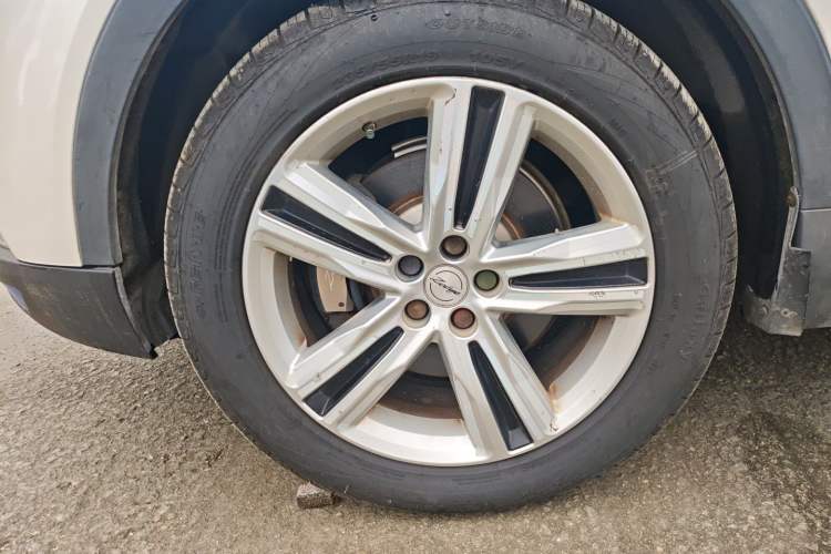 Used Zotye T700 2017 1.8T Dual-Clutch Prestige Model
