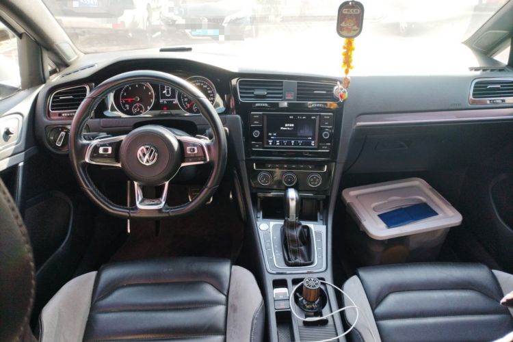 Used Volkswagen Golf 2018 280TSI Automatic R-Line Model
