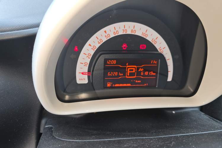 Used  fortwo 2018 1.0L 52kW Hardtop Dynamic Version China V