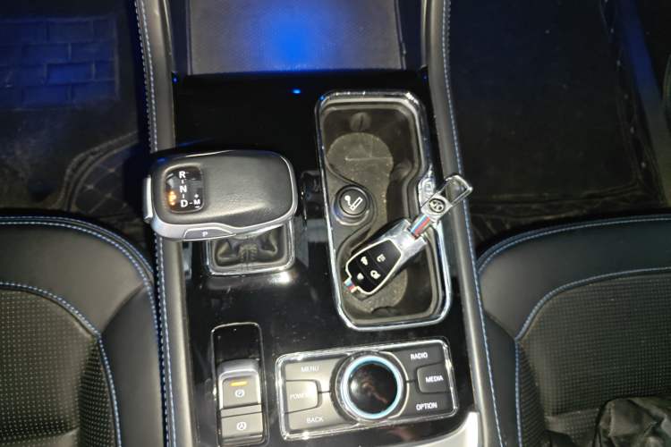 Used  BJ40 2020 2.0T Automatic Four-Wheel Drive Urban Hunter Edition Prestige Version