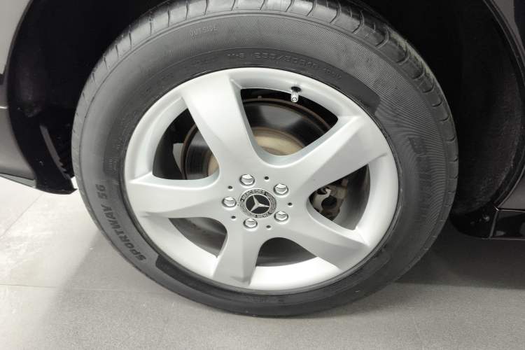 Used Mercedes-Benz R-Class 2014 R 320 4MATIC Luxury Model
