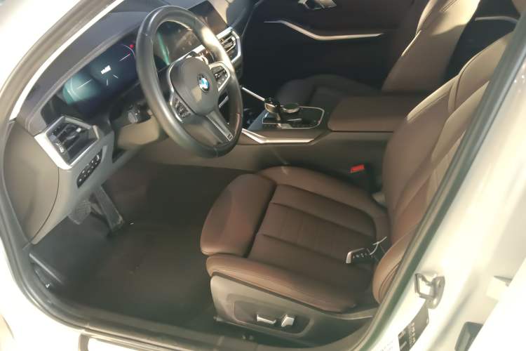 Used BMW 3 Series 2021 325i M Sport Night Edition package
