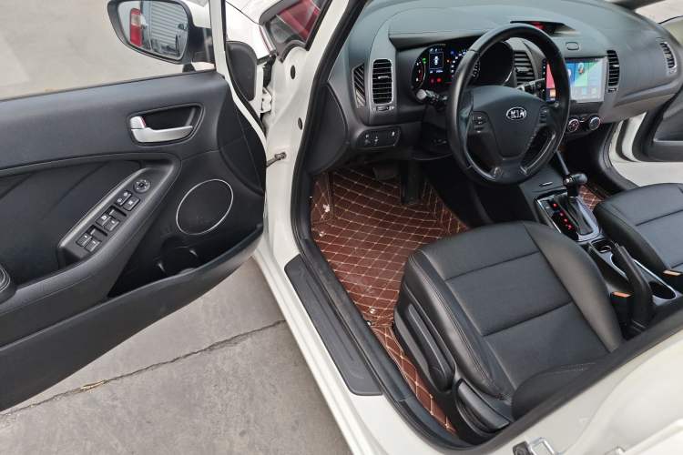 Used Kia K3 2016 1.6L Automatic GLS
