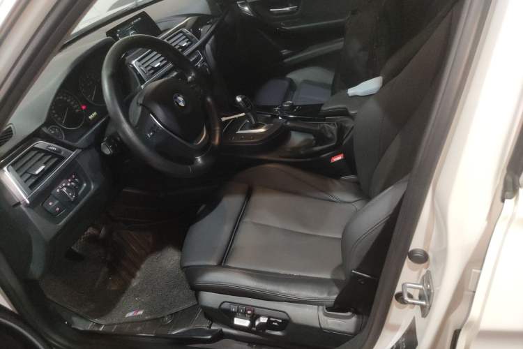 Used BMW 3 Series 2018 320Li Fashion Model
