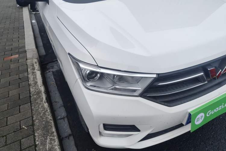 Used Wuling Hongguang 2019 1.5L S Standard Version China VI LAR