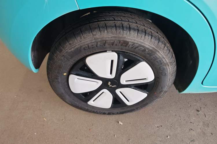 Used Wuling Hongguang MINIEV 2025 Four-Door Version Advanced Edition
