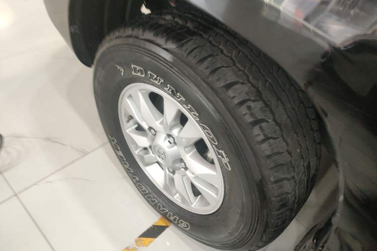 Used Toyota Land Cruiser 2012 4.0L Automatic VX