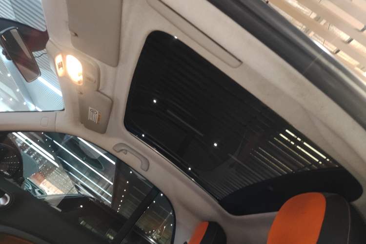 Used  fortwo 2015 1.0L 52 kW Hardtop Passion Edition
