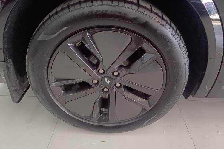 Used Li Auto L8 2024 Pro Model
