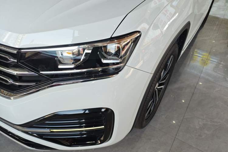 Used Volkswagen Tayron 2020 380TSI All-Wheel Drive R-Line Connected Version
