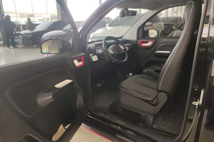Used Wuling Hongguang MINIEV 2022 GAMEBOY 200km Gaming Edition with Lithium Iron Phosphate