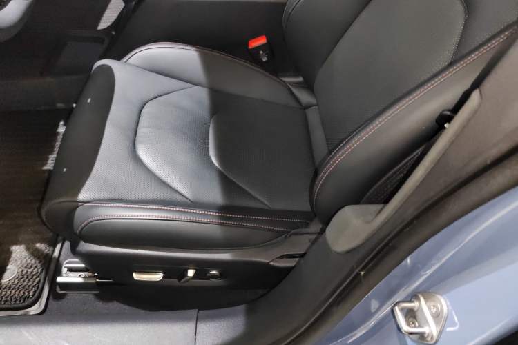 Used  SU7 2024 Rear-Drive Long-Range Intelligent Driving Version
