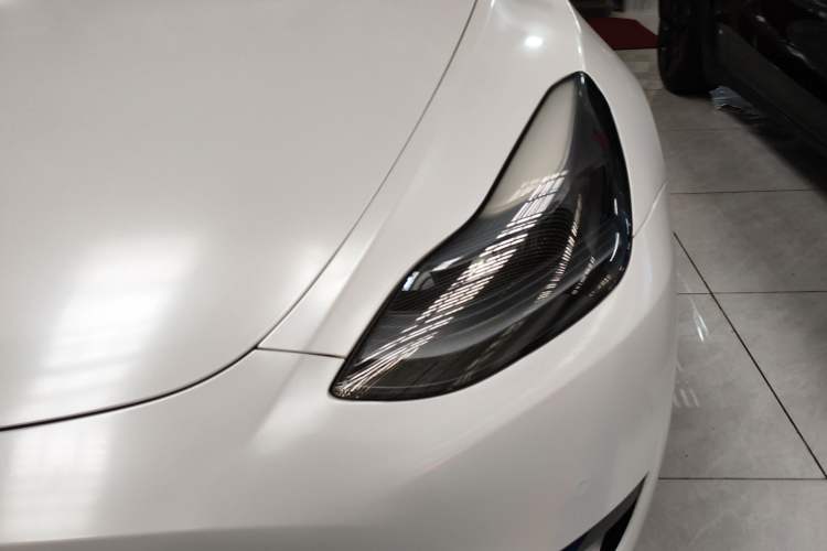 Used Tesla Model Y 2023 Rear-Wheel-Drive Version
