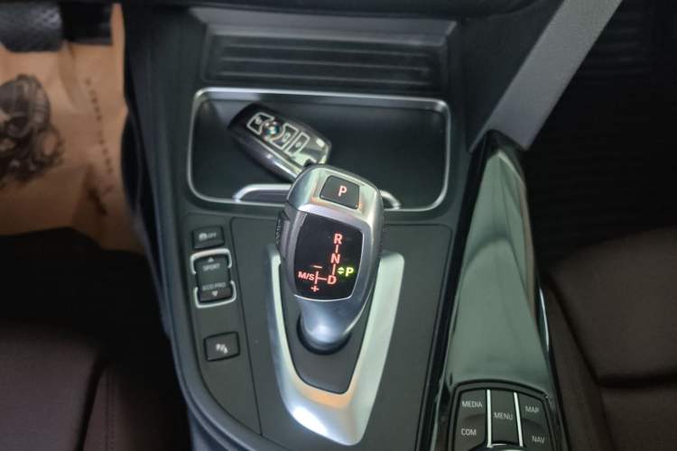 Used BMW 3 Series 2019 320Li Fashion Model
