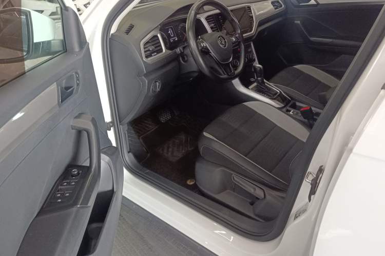 Used Volkswagen T-ROC 2022 280TSI DSG Two-Wheel Drive Elite PLUS
