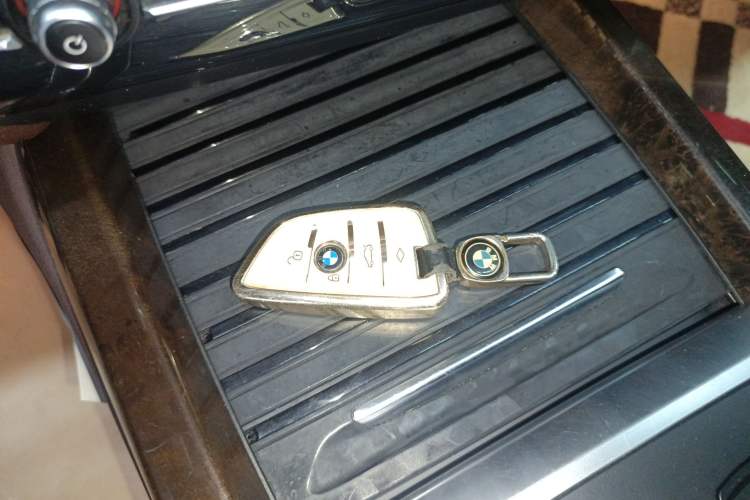 Used BMW X5 2018 xDrive28i
