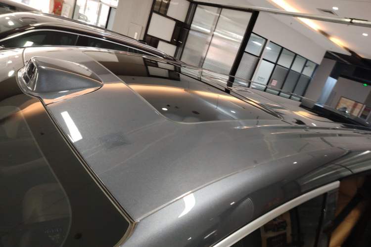 Used Denza D9 2025 DM-i Intelligent Drive 1020 Four-Wheel Drive Flagship Model