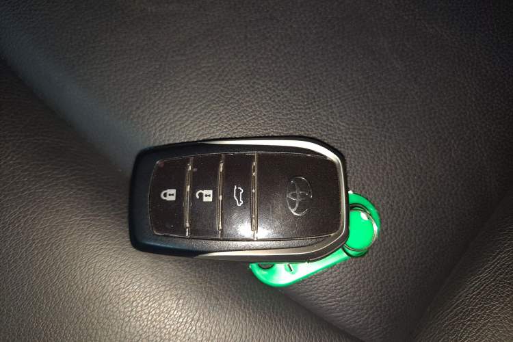 Used Toyota Prado 2016 2.7L Automatic Standard Edition
