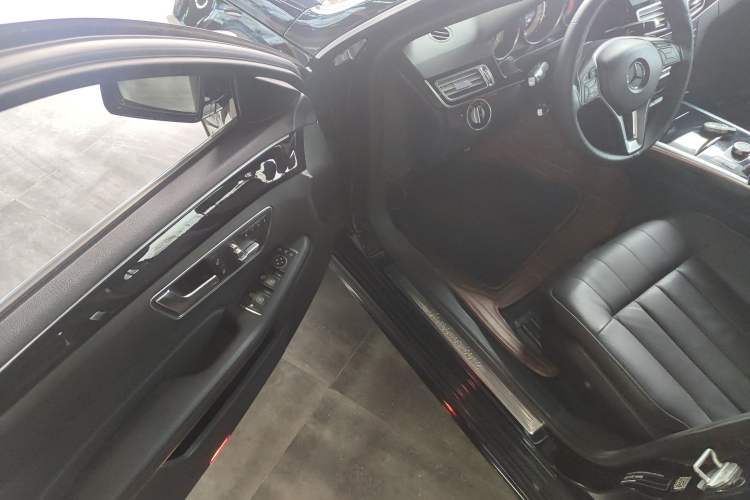 Used Mercedes-Benz E-Class 2015 Revised E 260 L Sporty and Stylish Edition
