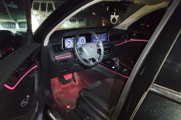 Used Hongqi HS5 2022 Facelifted Version 2.0T Smart Connect Flagship All-Wheel-Drive Edition