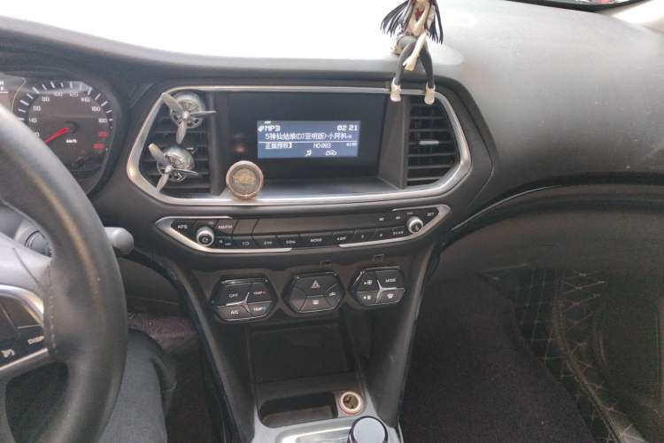 Used GAC Trumpchi GS4 2015 200T Manual Elite Edition
