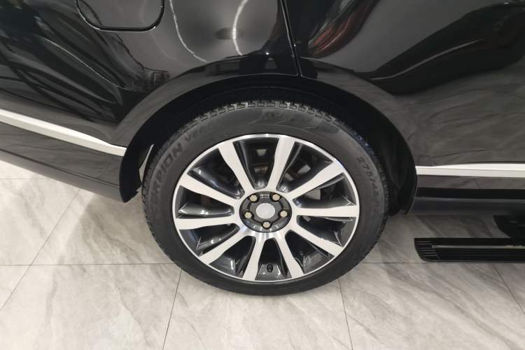 Used Land Rover Range Rover 2016 3.0 SC V6 Vogue SE Long-Wheelbase Edition
