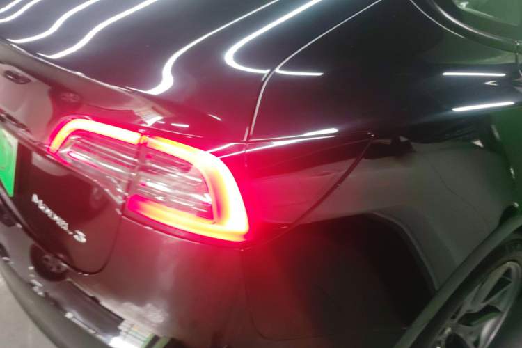 Used Tesla Model 3 2022 Rear-Wheel-Drive Version
