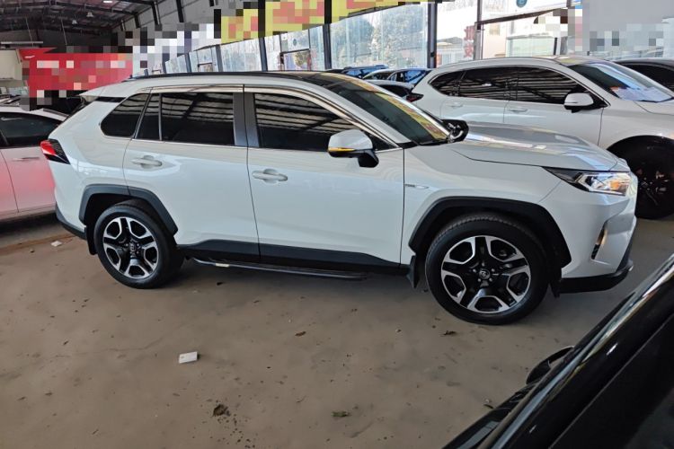 Used Toyota RAV4 2021 2.0L CVT Two-Wheel Drive Prestige Edition
