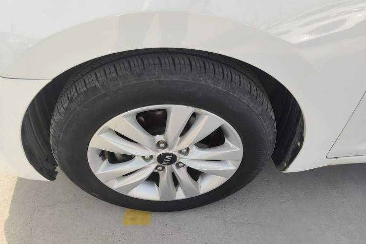 Used Kia K4 2014 1.8L Automatic GLS
