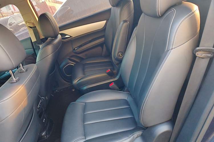 Used BYD Song MAX 2021 Upgraded Model 1.5T Automatic Luxury 6-Seater
