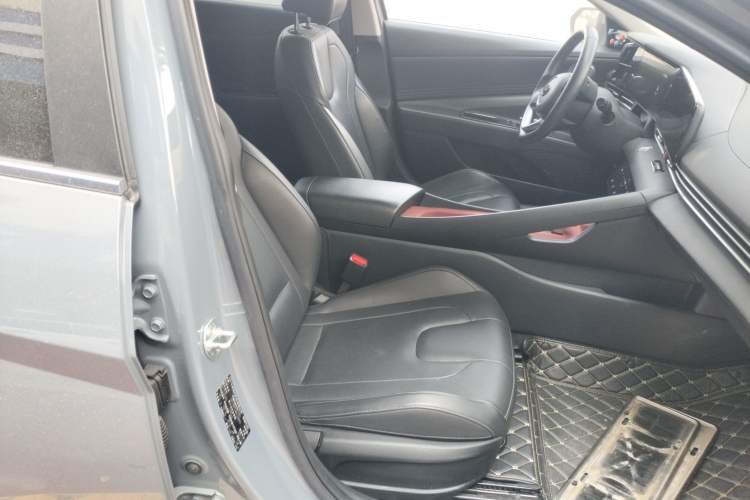 Used Hyundai Elantra 2021 1.5L CVT GLX Elite Edition