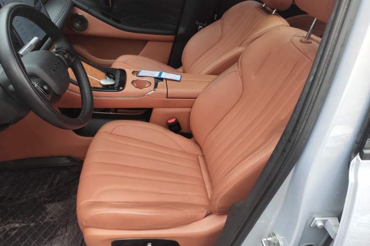 Used AION V 2024 Aion Tyrannosaurus 650 Smart Luxury Edition
