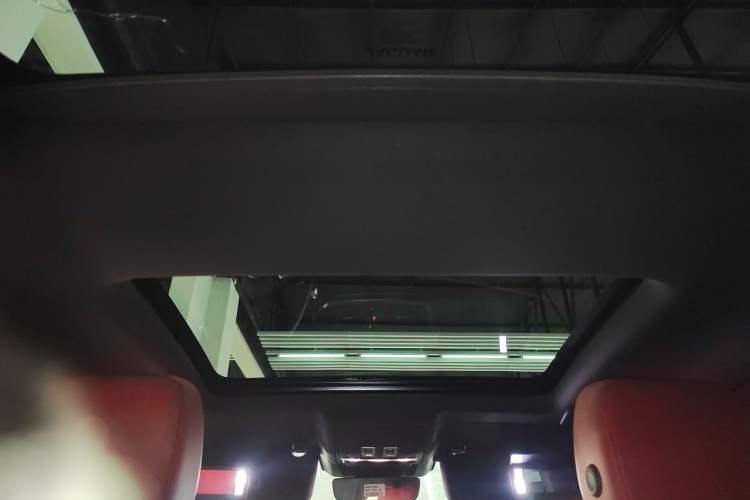 Used Jaguar XFL 2021 XFL 2.0T P250 All-Wheel-Drive Shimmering Black Sport Edition
