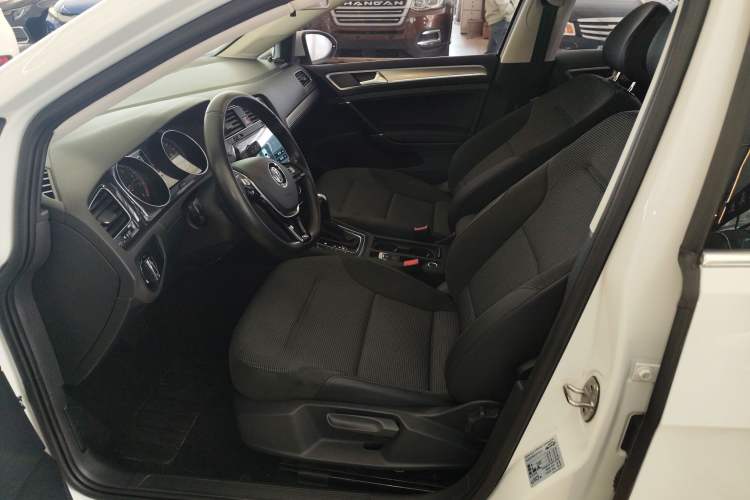 Used Volkswagen Golf 2019 280TSI DSG Comfort Version China VI Standard
