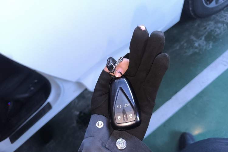 Used Changan UNI-K iDD 2022 Blue Whale iDD 130km 1.5T Excellence Model
