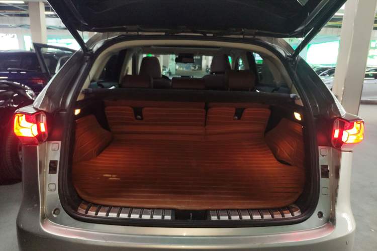 Used Lexus NX 2015 300h All-Wheel-Drive Fēngzhì Edition
