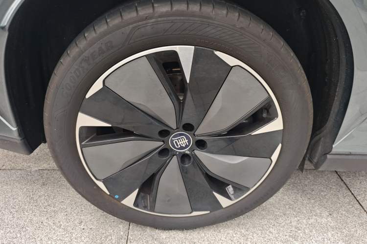 Used BYD Tang L 2025 EV 600KM All-Wheel-Drive LiDAR Flagship Model