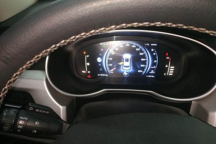 Used Geely Auto Emgrand X7 Sport 2018 1.8TD Automatic Two-Wheel Drive Smart Connect 4G Internet Edition
