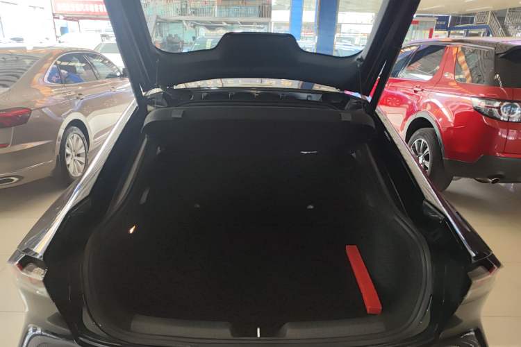 Used Changan UNI-V iDD 2024 Blue Whale Smart Electric iDD 136km Luxury Model
