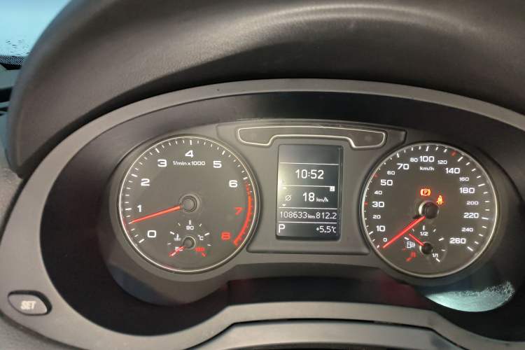 Used Audi Q3 2015 30 TFSI Comfort Model